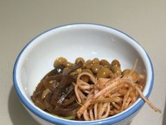 -老码头黑皮肘子锅包肉(赣水路店)