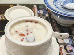 冰糖雪耳桃胶奶-广信牛奶甜品世家(台东店)