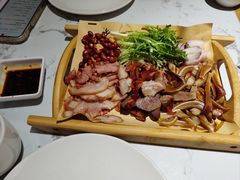 -关东小磨东北菜(漕河泾印象城店)