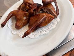 蒜香乳鸽-富哥食店
