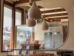 -VERIE BAKEHOUSE