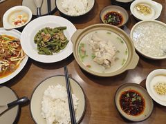 -叁煨蹄花·下饭盐帮菜(人民广场店)
