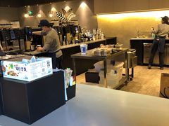 -瑞幸咖啡(新世界中心店)