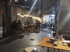 大堂-沪西老弄堂面馆(定西路店)