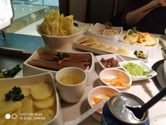 -左庭右院鲜牛肉火锅(浦江欢乐颂店)