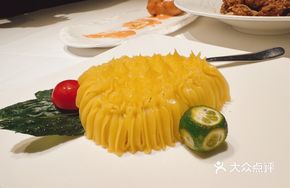 Pineapple Chestnut Salad