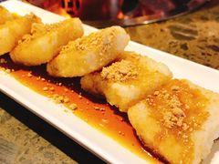 -沪小二炭火蛙锅(淮海中路美食不夜城店)