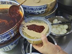 -何老二卤汁凉粉