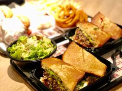 -The Habit Burger Grill 哈比特汉堡(复兴soho店)
