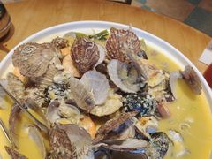 -海派美食·家宴海鲜青岛菜·石锅鲽鱼头(东方城店)