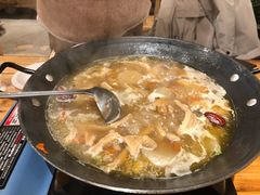 -霄汉牛三鲜湖北砂锅菜(万松园2店)