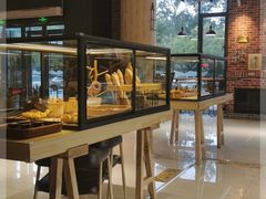 面包甜点陈列柜-熊叔熊婶面包房(团结湖店)