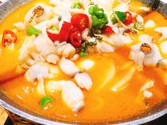 -老滇山寨•云南特色菜•地方菜•民族风情歌舞表演(金碧店)