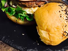 -HIGH FIVE哈福手工汉堡(桂林路店)