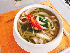 -Lanterns Vietnamese Restaurant