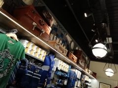 -九又四分之三站台哈利波特商店