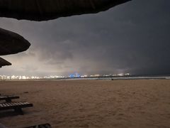 -三亚湾海居铂尔曼度假酒店