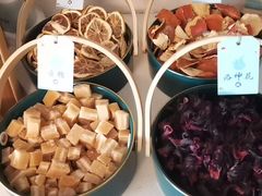 -蜜桃餐厅·伴山(湖滨商业街店)