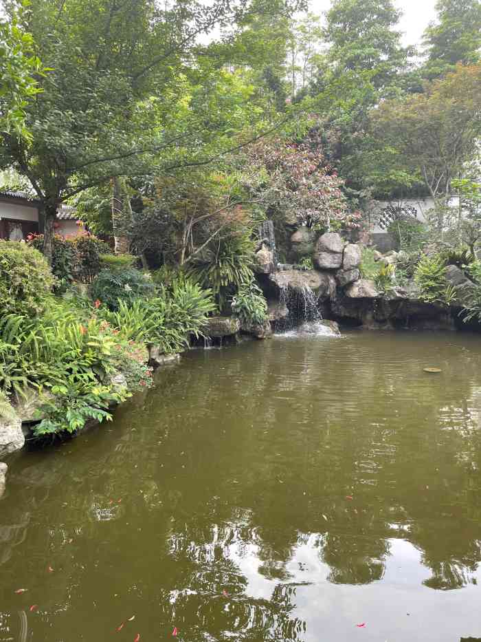 浣花小筑(郫县店)-"成都郊区(还是高新区?)的一家店,庭院式.