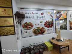 -茸梅路右拐龙虾-农家菜(松江店)