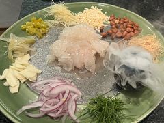 -得意咚瓜·顺德鱼生·冬瓜火锅(深圳首店)