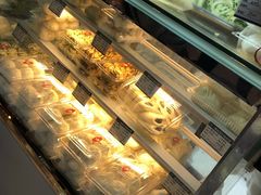 面包甜点陈列柜-白玉兰食品(甜云店)
