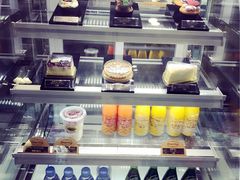 面包甜点陈列柜-哈根达斯(武汉天地店)