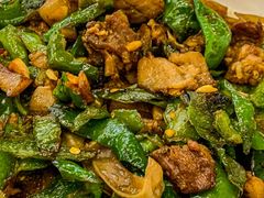 -阿瓦山寨·湘菜现炒·剁椒鱼头王(咸阳总店)