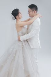 点击看大图 -挪娅婚纱摄影皇家会所