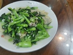 -芦茨金富饭庄·25年老字号·专做稻草鸡