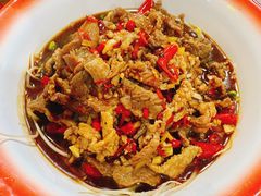 水煮肉片-老三样·美食研究中心(世贸路店)