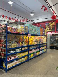 -逝水玩具折扣店