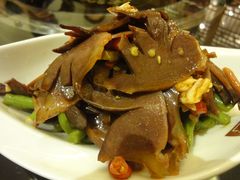 碧绿鹅珍-院落创意菜