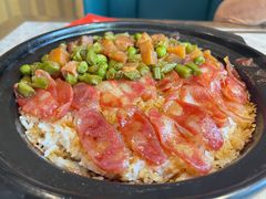 土豆香肠煲仔饭-野山舂·贵州现舂酸汤牛肉(民生路店)