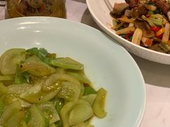 -荷花亭·湖北融合菜(中商广场店)