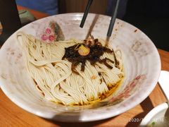 上海特色开洋葱油拌面-姚面记·海派家常菜(恒基名人购物中心店)