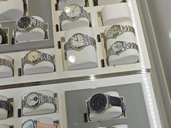 -亨吉利世界名表中心(砂之船奥莱店)