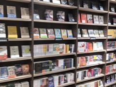 -钟书阁(群光广场店)