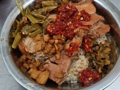 -梁阿婆廿年老牌扣肉糯米饭