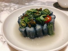 秋茄配鲟鱼籽酱-湖滨28中餐厅·西湖宴·杭州君悦酒店