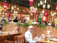 大堂-老滇山寨•云南特色菜•地方菜•民族风情歌舞表演(金碧店)