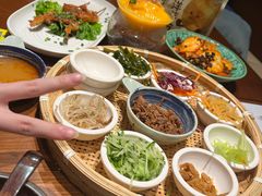 -包整·丝娃娃(一览甲秀楼风景店)