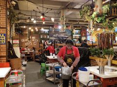大堂-钢管厂歆瑞源油卤串串香(春熙路太古里店)