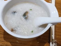 皮蛋瘦肉粥-小城粥道·海胆鲜虾粥(解放广场店)