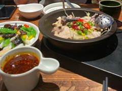 五彩花菇荷兰豆-云海肴·汽锅鸡·云南菜(美罗城店)