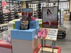 -万达广场(南昌红谷滩店)