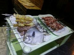 -狼遇见羊烧烤·现穿现烤(旧宫店)