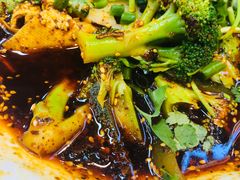 -八一路好吃街(雨田商务大厦店)