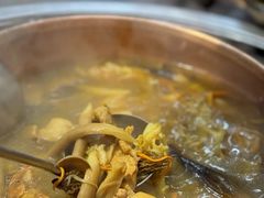 -阿山卓·野生菌火锅·纳西火塘烤肉