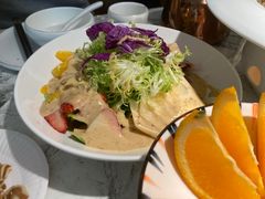 蔬菜沙拉-悦海·家宴·冰花皮皮虾大锅贴(宝龙店)